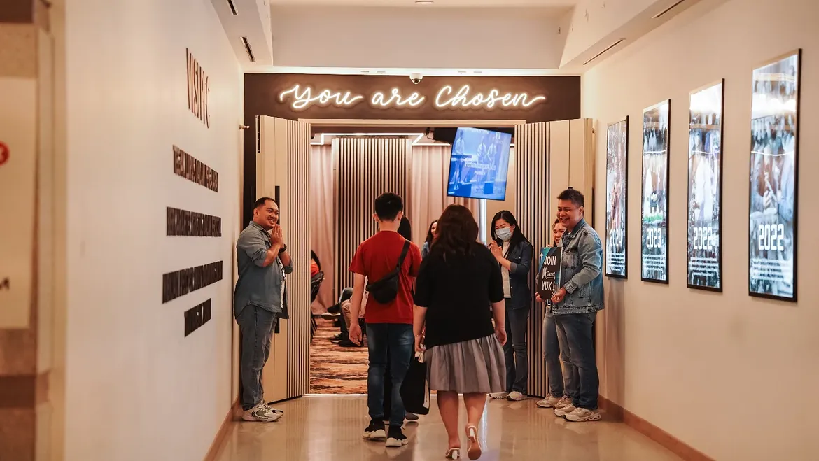 Lorong You are Chosen di PFC PIK